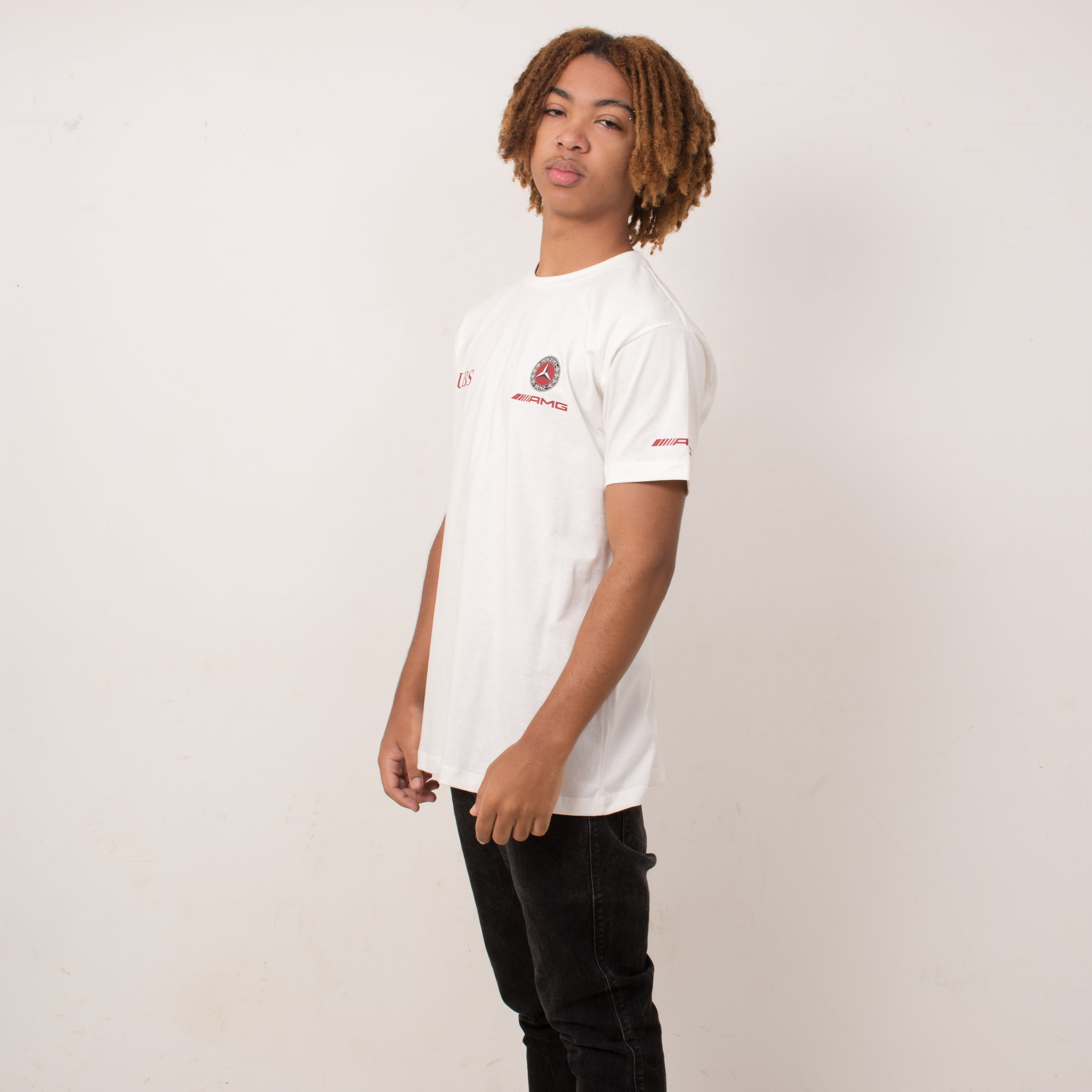 Camiseta Mercedes Logo Retrô Off White Algodão