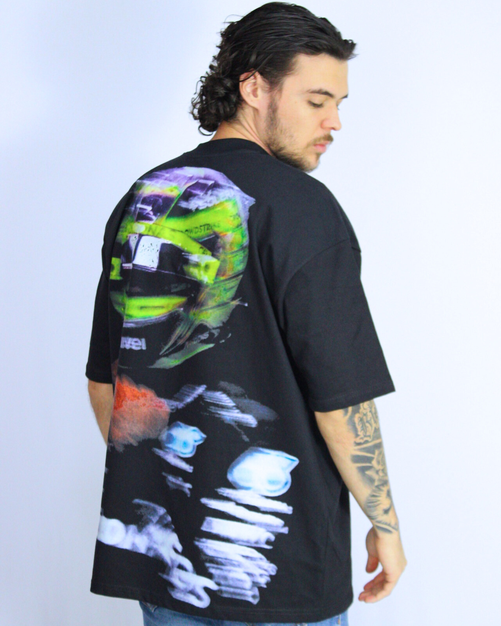 Camiseta Oversized Lewis Hemilton Neon Helmet