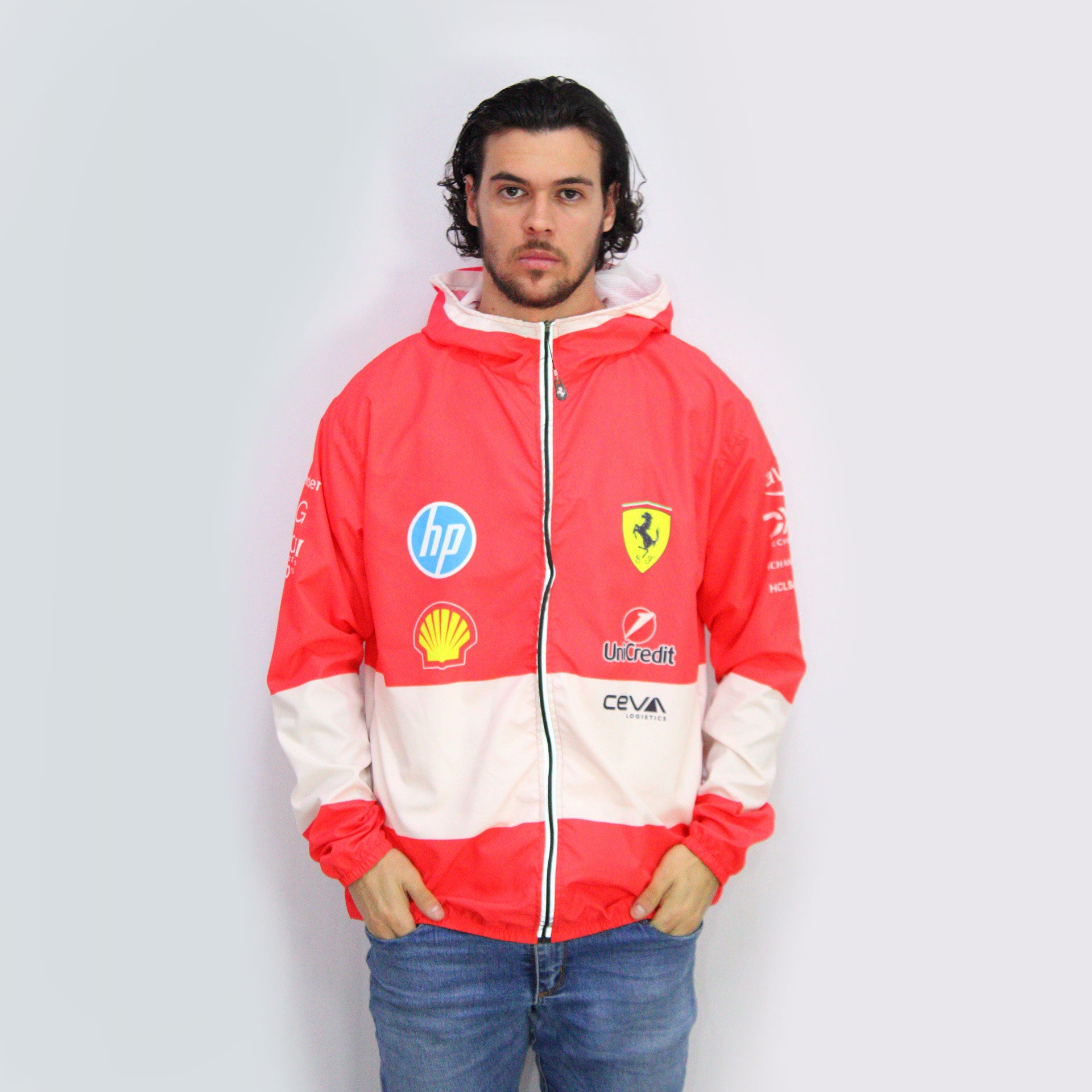 PRÉ VENDA - Jaqueta Corta Vento Lewis Hamilton Ferrari Retrô Edition
