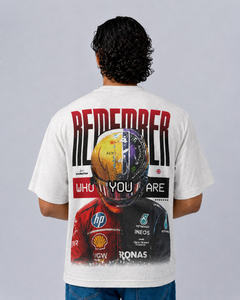 Camiseta Oversized Lewis Hamilton Remember Who You Are - Off White